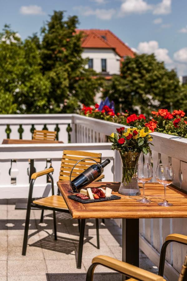 Carl Restaurant & Free Parking Praag